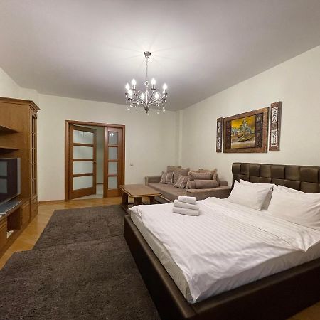 Arenda Apartments - Surganova,5A 민스크 외부 사진